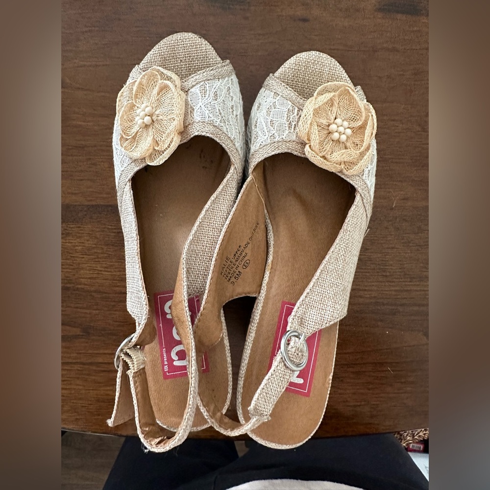 Women’s pop wedges 9.5